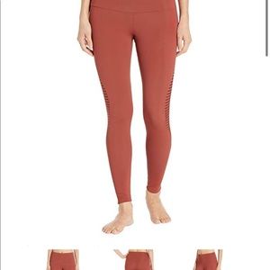 Onzie high waist legging NWT